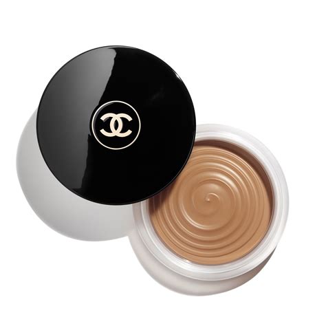 chanel les beiges bronzer|Chanel soleil tan bronzing makeup.